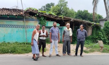 क्रॉनिकल की खबर का दिखा असर, सोमवार भी जारी रही प्रधानमंत्री आवास में गड़बड़ी की जांच, एसडीएम के निर्देश पर जांच दल का किया गया है गठन