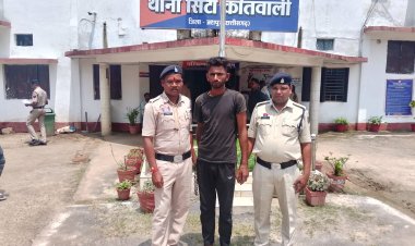 51 लाख की अवैध शराब की तस्करी करते राजस्थान के तस्कर को जशपुर पुलिस ने धर दबौचा, ऑपरेशन आघात के तहत् जशपुर पुलिस की तीसरी बड़ी कार्यवाही, इसके पूर्व भी पुलिस पकड़ चुकी है, दो ट्रक अवैध शराब