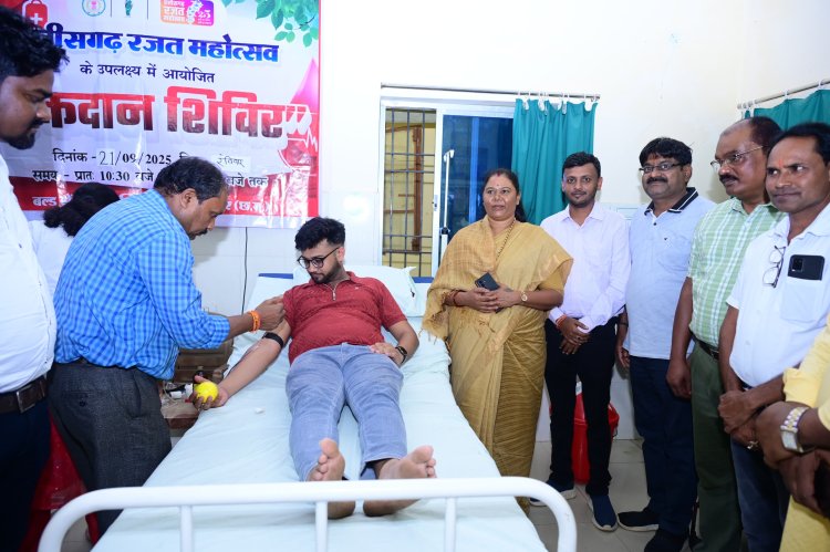 सेवा पखवाड़ा कार्यक्रम के तहत तमता प्राथमिक स्वास्थ्य केंद्र में रक्त दान शिविर लगाया 