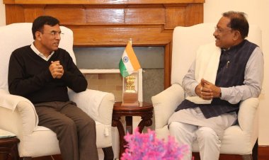 मुख्यमंत्री विष्णु देव साय ने केंद्रीय मंत्री मनसुख मांडविया से की भेंट