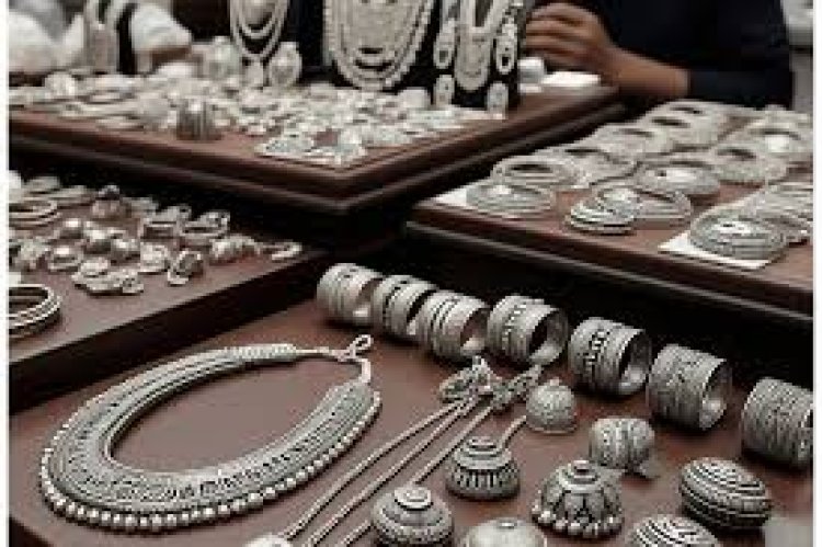 चांदी 3 लाख पार..ऐतिहासिक बढ़त