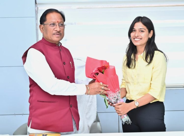 मुंगेली की सुप्रिया सिंह बनी लेफ्टिनेंट, मुख्यमंत्री साय ने किया सम्मानित, राज्य का नाम रोशन करने पर दी बधाई एवं शुभकामनाएं
