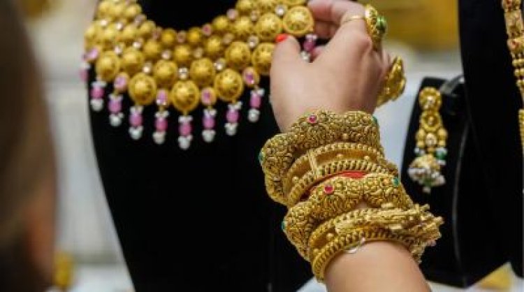 Gold Price Today: मिडिल ईस्ट के तनाव से सोना उछला, सेफ एसेट के तौर पर डिमांड बढ़ी; क्या है नया रेट