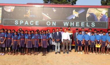 जशपुर में विज्ञान शिक्षा को बढ़ावा - मुख्यमंत्री विष्णुदेव साय की मंशा अनुरूप जिले में इसरो का ’स्पेस ऑन व्हील्सःअन्वेषण’ कार्यक्रम होगा आयोजित