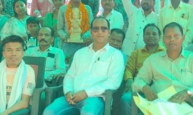 चतुर्थ श्रेणी आदेशिका वाहक कर्मचारी 23 साल बाद सेवानिवृत्त, मयाली डेम कुनकुरी में विदाई समारोह आयोजित