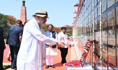 अमर वाटिका में अमित शाह ने शहीद जवानों को किया नमन: परिजनों से मिलकर बंधाया ढांढस, बोले- बलिदान कभी नहीं जाएगा व्यर्थ