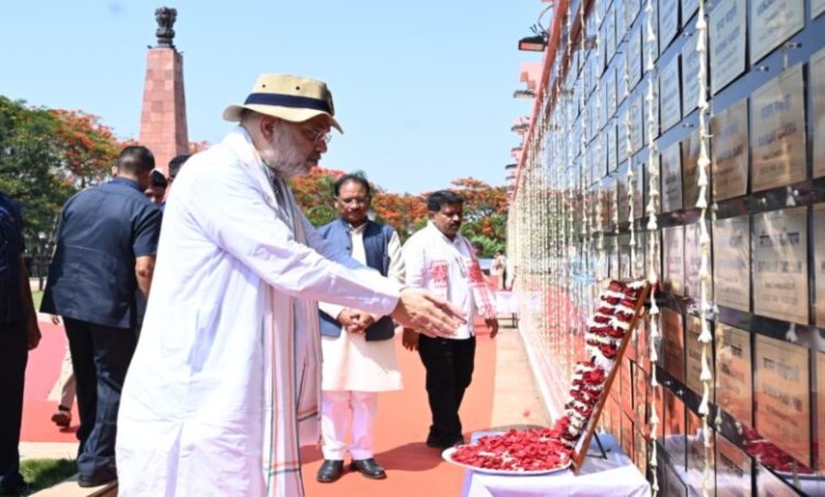 अमर वाटिका में अमित शाह ने शहीद जवानों को किया नमन: परिजनों से मिलकर बंधाया ढांढस, बोले- बलिदान कभी नहीं जाएगा व्यर्थ