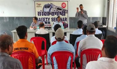 ट्रेनों के सुरक्षित परिचालन को लेकर उरकुरा स्टेशन में संरक्षा सेमिनार का आयोजन किया गया