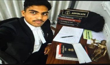 CG - काला कोट पहनकर कोर्ट में घूम रहा था फर्जी वकील, ऐसे हुआ खुलासा, कई आधार कार्ड, आईडी जब्त…..