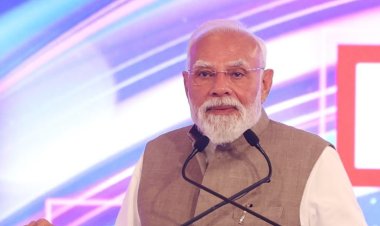 भारत में 70 वर्ष से ऊपर के हर नागरिक के लिए 5 लाख रुपए तक का मुफ्त इलाज उपलब्ध है :पीएम मोदी