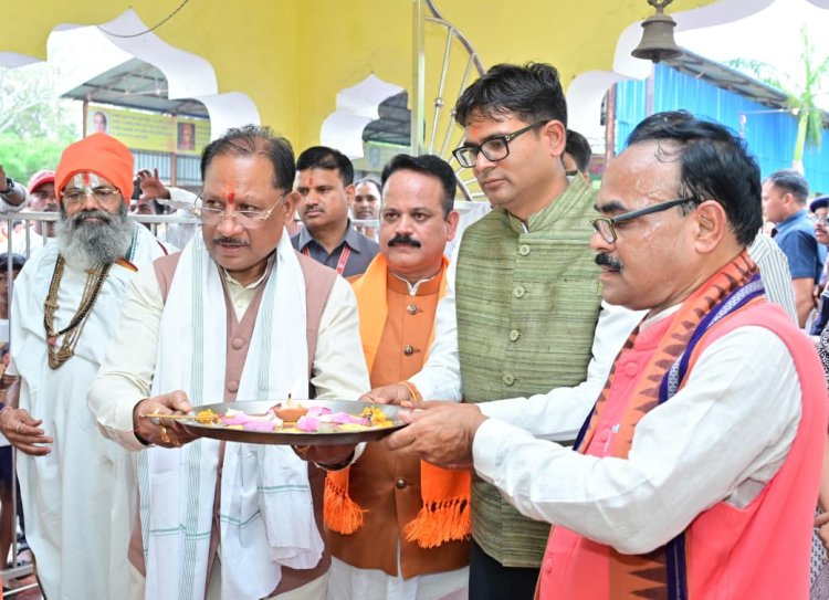 मुख्यमंत्री  साय ने भिखमपुरा के पंचमुखी सिद्ध हनुमान मंदिर में की पूजा-अर्चना
