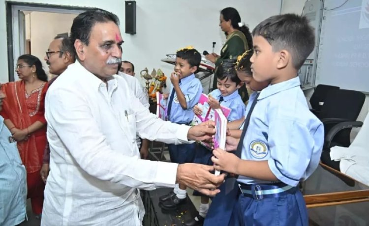 रायपुर पश्चिम में शिक्षा को नई उड़ान, मेधावी विद्यार्थियों का सम्मान और स्कूलों को मिली विकास की सौगात