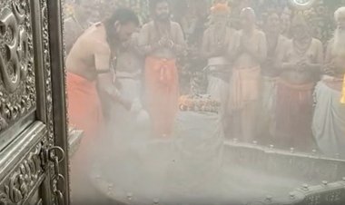 सावन माह के शुभारंभ के साथ महाकाल मंदिर में उमड़ा भक्तों का जनसैलाब, ‘जय महाकाल’ जयघोष से गूंजा मंदिर