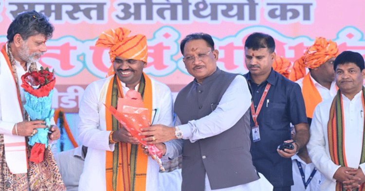 मुख्यमंत्री विष्णुदेव साय ने बम्हनीडीह के विकास की नई यात्रा का किया शुभारंभ
