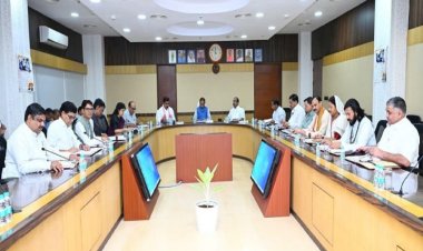 CM विष्णुदेव साय की अध्यक्षता में मंत्रालय में कैबिनेट बैठक शुरू, कई अहम फैसलों पर होगी चर्चा