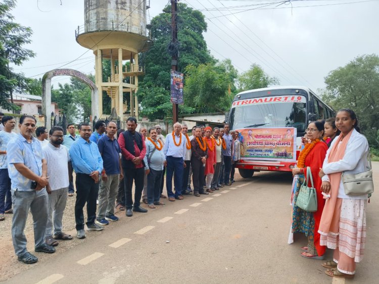 जशपुर से 204 श्रद्धालु प्रभु श्री रामलला दर्शन के लिए अयोध्या रवाना 