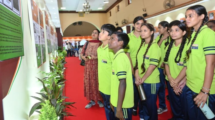 ‘वंदे मातरम' की 150 वर्षों की गौरवशाली यात्रा पर छायाचित्र प्रदर्शनी