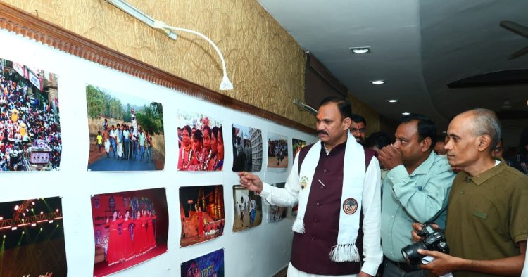 स्वास्थ्य मंत्री श्याम बिहारी जायसवाल ने किया दृश्य संवाद 2026 का शुभारंभ, तस्वीरों में उतरा छत्तीसगढ़, फोटो जर्नलिस्टों का हुआ सम्मान….