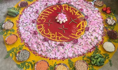 आंगन मिलन सेवा में सजी पौष्टिक थाली, घर-घर पहुंचा सुपोषण का संदेश सूरजपुर के आंगनबाड़ी केंद्रों में गोद भराई, न्योता भोज और पोषण गतिविधियों में शामिल हुए परिवार