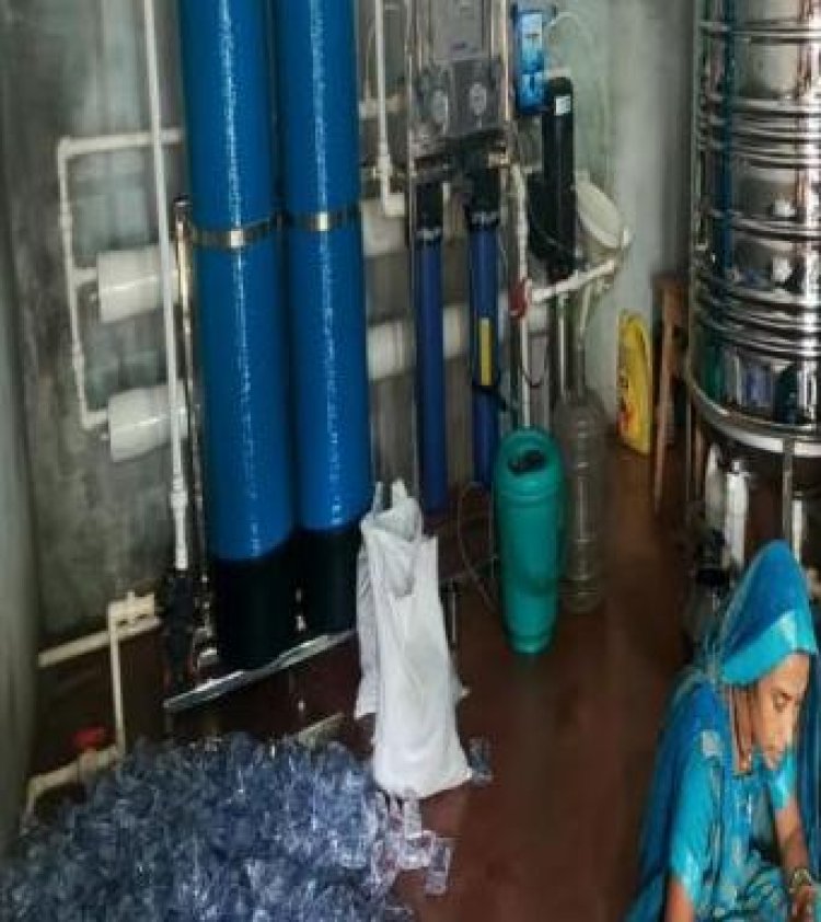 सेवा संकल्प’ से सशक्त हुई ग्रामीण महिलाएं, गौरी समूह ने पानी पाउच निर्माण से गढ़ी आत्मनिर्भरता की नई गाथा
