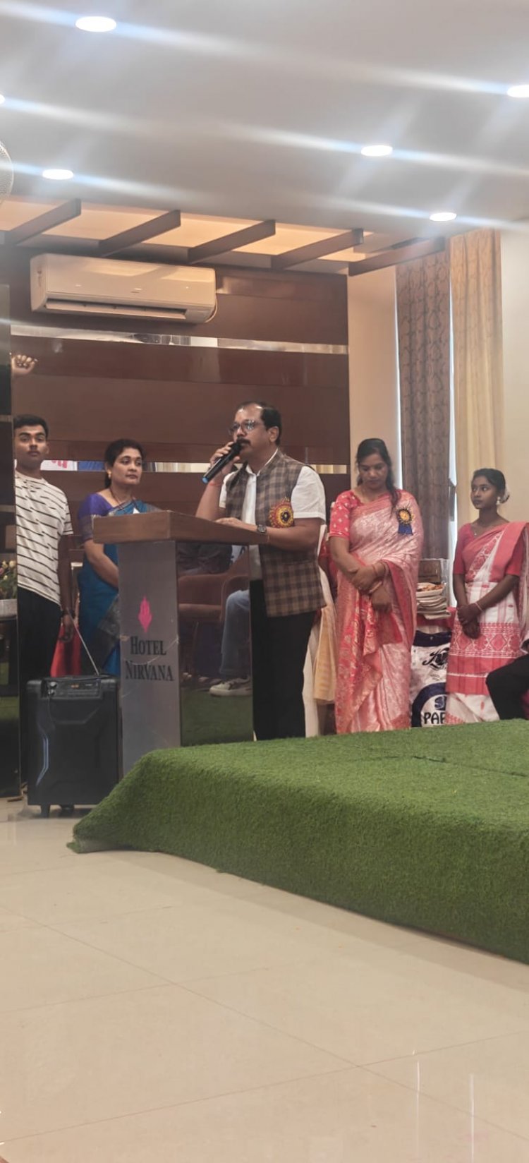 जशपुर के राज्य स्तरीय शिक्षक सम्मान समारोह में जिला पंचायत अध्यक्ष सालिक साय ने शिक्षकों को किया सम्मानित, कहा—शिक्षक समाज के भविष्य निर्माता
